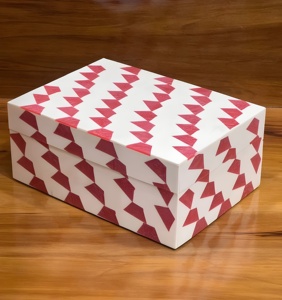 Boîte à bijoux élégante faite à la main en forme de chevron incrusté d'os, boîte de rangement décorative unique pour le rangement - Product Image 3