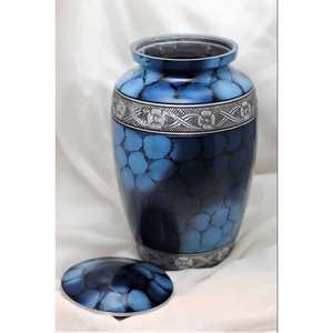 Vente en gros d'urne funéraire en métal faite à la main pour animaux de compagnie bébé fournitures funéraires artisanat exportation depuis l'Inde - Product Image 1