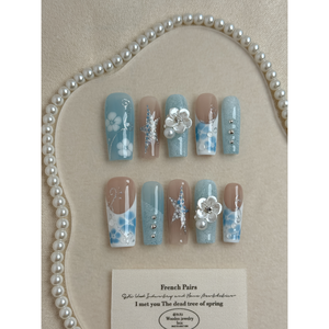 Winter Breeze Press on Nail : Design d'ongles sur le thème de l'hiver pour des tenues hivernales élégantes - Product Image 3