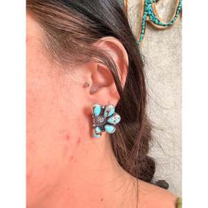 Pendientes de Plata de Ley con Dalia de Algodón Dulce Hecha a Mano Navajo y Engaste de Bisel, en Forma de Flor, para Regalo - Product Image 2