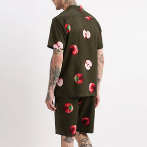 Meilleur article Ensemble t-shirt et short pour hommes au design unique Saison d'été Couleur unie Vente en ligne Ensemble t-shirt et short pour hommes - Product Image 3