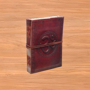 Cuaderno de Cuero Rústico Vintage A5 Personalizable y Reutilizable, Cosido a Mano, con Cubierta de Papel de Algodón Natural Hecho a Mano - Product Image 2