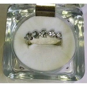 แหวนเงินแท้ 925 ประดับพลอยโทแพซสีขาวธรรมชาติสำหรับผู้หญิง ยี่ห้อ Shah Gems เหมาะสำหรับใส่ทุกวัน รับประกันคุณภาพ - Product Image 1