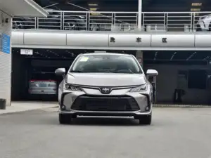 Yeni enerji hibrid elektrikli araç 1.5L 1.8L 1.2T E-CVT Toyota Corolla sol dönüş 2023 2022 2019 yeni kullanılmış araba