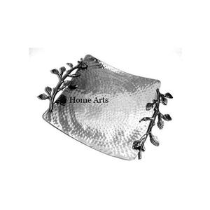 Plateau de nourriture en acier inoxydable martelé avec poignées de feuille dernière conception plateau de service de nourriture de couleur argent par Home Arts - Product Image 6