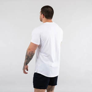 T-shirts à sublimation T-shirts de gym vierges en polyester 100% avec logo T-shirts pour hommes T-shirt imprimé uni à coupe sèche avec logo personnalisé pour hommes - Product Image 6