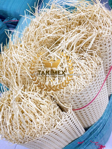 Rollo de correas de caña de ratán, rollo de correas de ratán natural tejido, rollo de correas de caña de ratán de malla abierta hecho en Vietnam - Product Image 2
