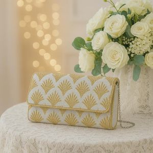 กระเป๋าคลัทช์ลูกปัดแก้วลายดอกไม้เขตร้อนรับรองโดย MS Handicraft รูปทรงและสีสันปรับแต่งได้ กระเป๋าสะพายข้างสไตล์เม็กซิกันสำหรับงานเทศกาล พร้อมสายโซ่ - Product Image 3