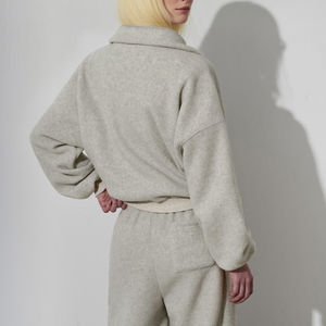 ชุดวอร์มผู้หญิงผ้าฟลีซคอตตอน 100% ระดับพรีเมียม หรูหรา เป็นมิตรกับสิ่งแวดล้อม ระบายอากาศได้ดี สไตล์ลำลอง ซิปคู่ พร้อมกางเกงวอร์มและเสื้อฮู้ด - Product Image 3