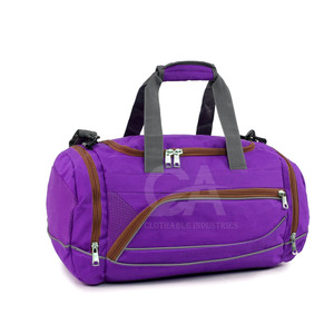 Sac de sport de voyage léger et personnalisé Nouveau sac de sport de grande capacité avec logo personnalisé - Product Image 1
