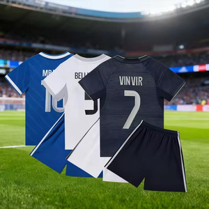 เสื้อฟุตบอลรุ่นเรโทร 2526 สำหรับแฟนบอลและนักเตะ ปรับแต่งชื่อและหมายเลขได้ Maillot De Football MDDRIC - Product Image 1