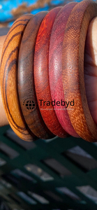 Brazaletes de madera teñidos de color para minoristas Boho estampados étnicos vibrantes de Tradebyd - Product Image 4