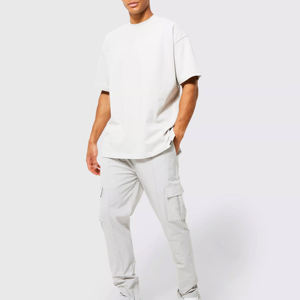 T-shirts à manches courtes et pantalons longs Ensemble de vêtements de sport Summer Active Wear Survêtement décontracté pour hommes - Product Image 1