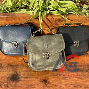 2024 nouveau sac à main à bandoulière décontracté en cuir véritable pleine fleur sac à bandoulière personnalisé en peau de vache sac à bandoulière unique pour les femmes - Product Image 1