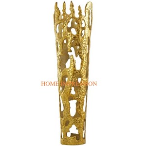 Best Selling <b>Gold</b> Plated Metal Brass Flower <b>Vases</b> and Pots Attractive Designing <b>Large</b> Size Horn Shape 3 Arms Fancy <b>Vases</b> and Pot - Product Image 3