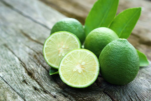 Citron vert sans pépins de qualité supérieure, toutes tailles, ingrédient essentiel pour de nombreux plats, au prix le plus bas - Product Image 2