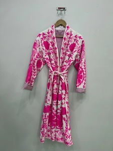 Bata de felpa para mujer con bordado floral, manga larga, cuello mandarín, suave, informal, para primavera, lavable a máquina - Product Image 1