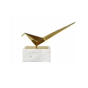 Dernier design élégant plaqué or décoratif dessus de table sculpture en marbre pour bureau décoration de bureau décor à la maison fantaisie classique - Product Image 2