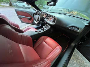 Venza X-LE LHD 2022 Usado en Buen Estado - Product Image 2