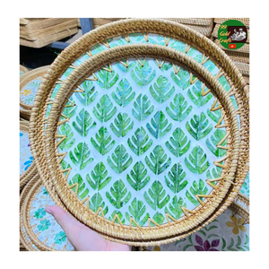 Plateau de service en rotin naturel de style mixte avec mosaïque en nacre, plateau fait à la main, plateau en rotin mosaïque en gros - Product Image 2