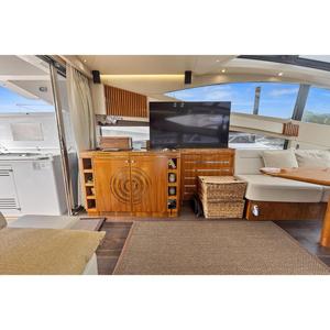 Yate de Vela Sunseeker Predator 68 de Lujo, Usado, de 2015, de Fibra de Vidrio, con Motor de Gasolina, Velocidad de 35-40 Nudos - Product Image 4