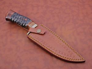 Couteaux de chasse en acier D2 faits à la main personnalisés avec manche en bois couteau Bowie poli avec gaine en cuir. - Product Image 3