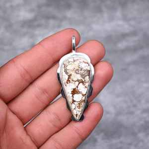 Colgante de Ágata Caballo Salvaje, Piedra Preciosa Marrón y Blanca, Plata de Ley 925, Joyería Hecha a Mano - Product Image 5