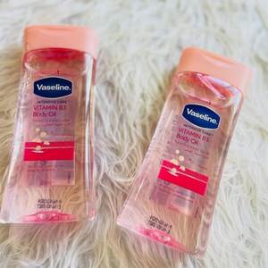 Huile corporelle à la vitamine B3 200 ml Anti-rides Blanchissante Soin hydratant intense pour peaux sèches Hydratation intensive Export en gros - Product Image 1