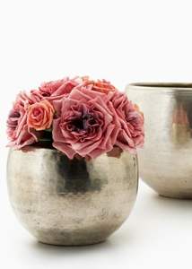 Maceta Decorativa Metálica Brillante de Estilo Vintage, Tendencia 2026, Ideal para Combinar con un Estilo Rústico de Decoración de Jardín - Product Image 5