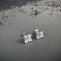Aretes de Oro Blanco Sólido de 14K con Corte Princesa de 4 Quilates, Cierre de Rosca, Aretes Unisex, Joyería Fina con Simulación de Diamante, Regalo