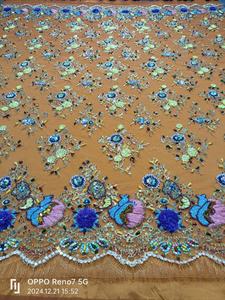 Tela de Encaje con Cuentas Hechas a Mano en 3D con Bordado Floral y Lentejuelas sobre Tul - Product Image 2