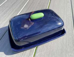 Beurrier en métal de bonne qualité de forme et de taille personnalisées Vaisselle la plus vendue Beurrier en acier inoxydable de l'Inde - Product Image 1