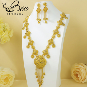 Ensemble de bijoux de mariage sur mesure de luxe Dubaï Habesha plaqué or 24 carats avec collier long et boucles d'oreilles - Product Image 1