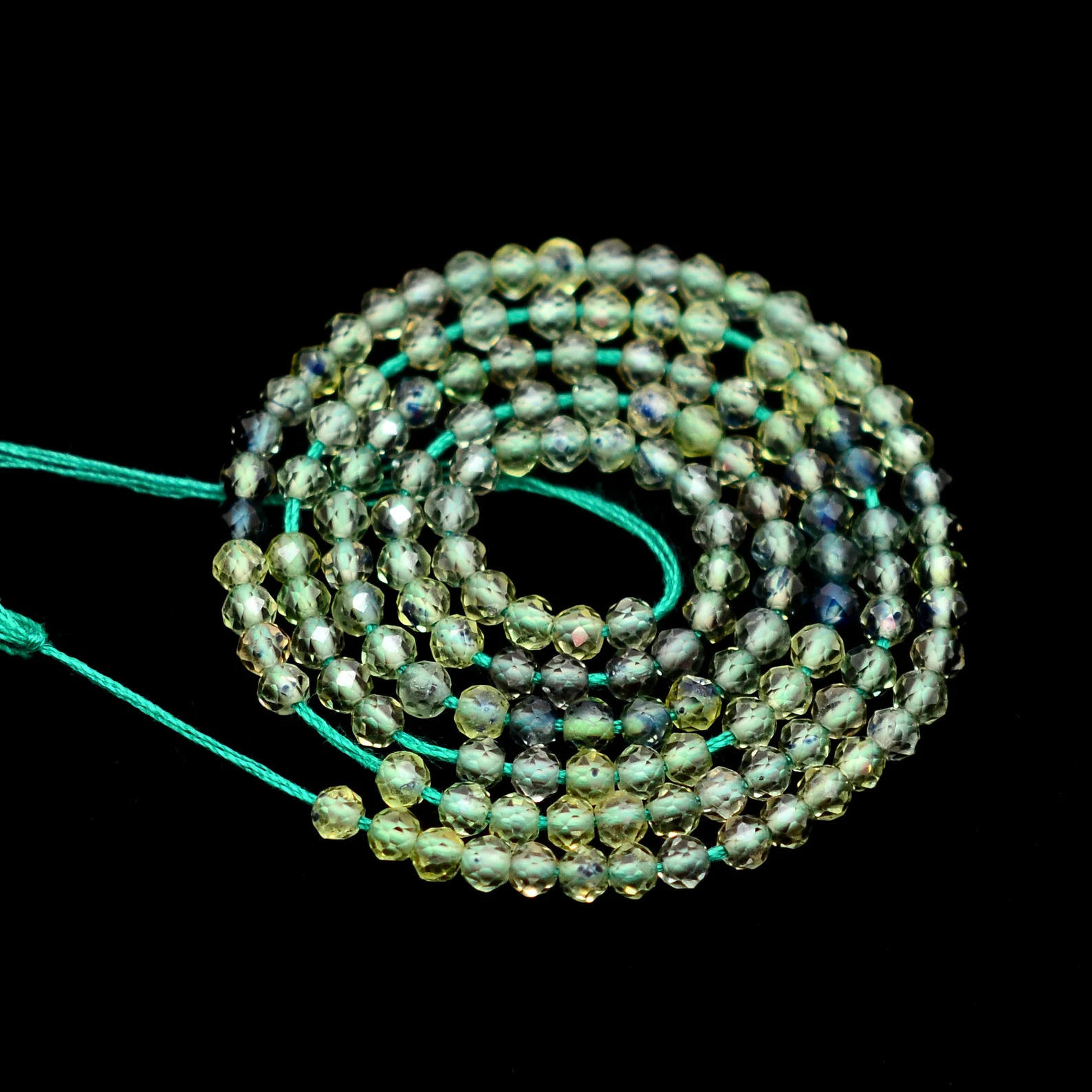 สีเขียว