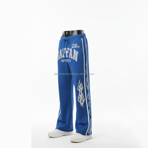 กางเกงวิ่งถักนิตติ้งสำหรับผู้ชาย320 GSM ผ้าฝ้ายผสมสีน้ำเงินเปลวไฟแผ่นปะกำมะหยี่ออกแบบโลโก้ได้ตามต้องการ - Product Image 3