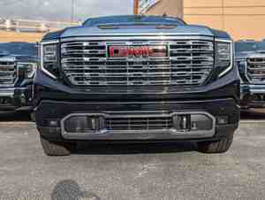 Valor Excepcional 2024 1500 Denali SUV de Doble Cabina con Tracción en las Cuatro Ruedas, Diésel, Automático, Asientos de Cuero, Techo Panorámico, Visión Trasera de 360° - Product Image 4