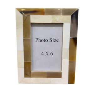 Marco de fotos de MDF de nuevo diseño en dos colores con incrustaciones de hueso y cuerno para decoración clásica de hogar, hotel y restaurante - Product Image 1