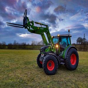 Venta al por mayor Fendt 211 Vario Tractor Comprar Entrega rápida Premium Quality Farm Tractor Opciones nuevas y usadas para el trabajo agrícola - Product Image 6