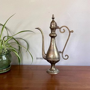 Dallah à café classique de grande taille, décorative pour la table, en acier inoxydable, design arabe, écologique, fabriquée en Inde, vente en gros - Product Image 2