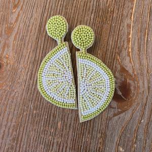 Pendientes Étnicos Hechos a Mano con Cuentas de Algodón, Ligeros, de Forma Ovalada para Mujer, Diseños Únicos, Alta Calidad, Modernos - Product Image 4