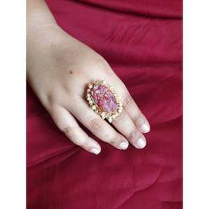 Bague réglable en pierre rose arc-en-ciel brillant Style bohème Bagues en métal plaqué or 18 carats incrustées de diamants taillés ovales géométriques étanches - Product Image 4