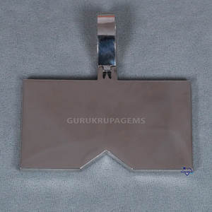 Un colgante de encanto Hip Hop meticulosamente diseñado a partir de Plata de Ley 925 que mejora con diamantes de moissanita en claridad VVS - Product Image 6