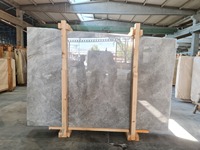 Dalles de marbre gris 2025 de 2 cm, finition polie et brute, pierres naturelles pour murs de fond, comptoirs de salle à manger, extérieur, luxe moderne, tables basses