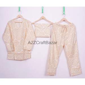 Conjunto de pijama con estampado de bloque transpirable de algodón 100% de lujo para mujer, pijama floral para todas las estaciones, ropa de dormir/traje de dormir para primavera frontal - Product Image 5