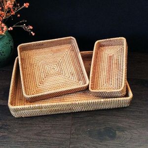 Plateau en rotin de bambou fait main plateau en rotin avec poignée tissé à la main rond haut mur plateaux de séparation des aliments multi-usages - Product Image 4