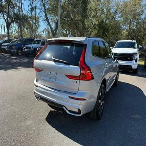 MEILLEUR PRIX POUR VOLVO XC60 B5 PLUS 2025 Thème Sombre - Product Image 2