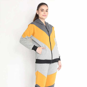 Survêtement à fermeture éclair pour femmes de qualité supérieure pour la salle de sport et le fitness | Combinaison de jogging deux pièces extensible et respirante avec veste à fermeture éclair complète - Product Image 4