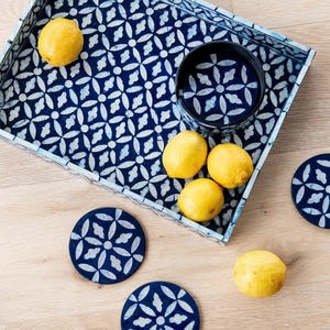 Ensemble de dessous-de-verre ronds en nacre faits à la main avec mosaïque géométrique indigo, dessous-de-verre décoratifs en coquillages, protection de table - Product Image 6