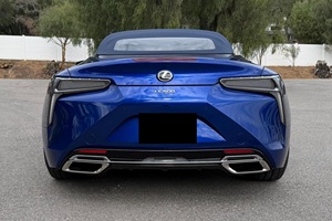 Lexus LC 500 Convertible 2024, Gasolina, Bajo Kilometraje - Product Image 2