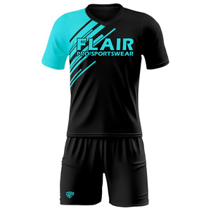 Kits de football rétro conçus sur mesure Uniformes de maillot de football pour enfants de haute qualité pour hommes - Product Image 2